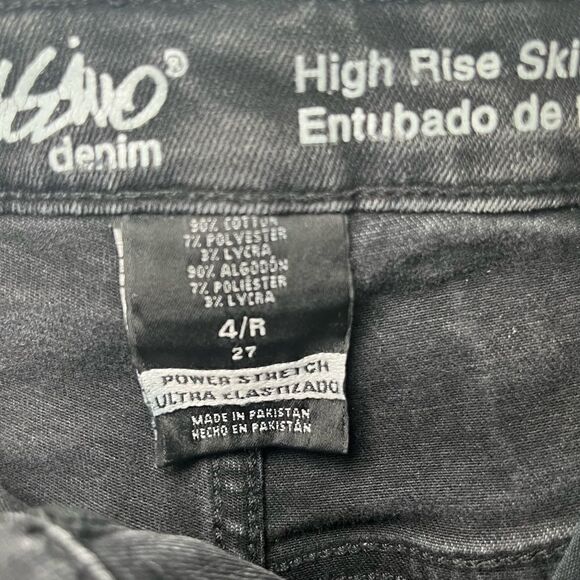 Mossimo Skinny Jeans  - Picture 3 of 4